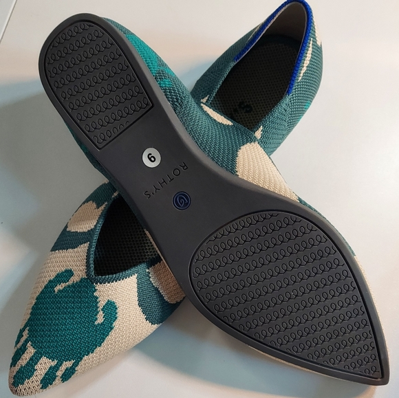 NEW - Moroccan Green Rothy Point - size 9 - Discontinued Style - Picture 4 of 5